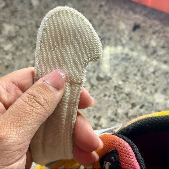 Nike l Team Hustle Doodles l Basketball Shoes l Size: 12.5 C - Picture 11 of 11